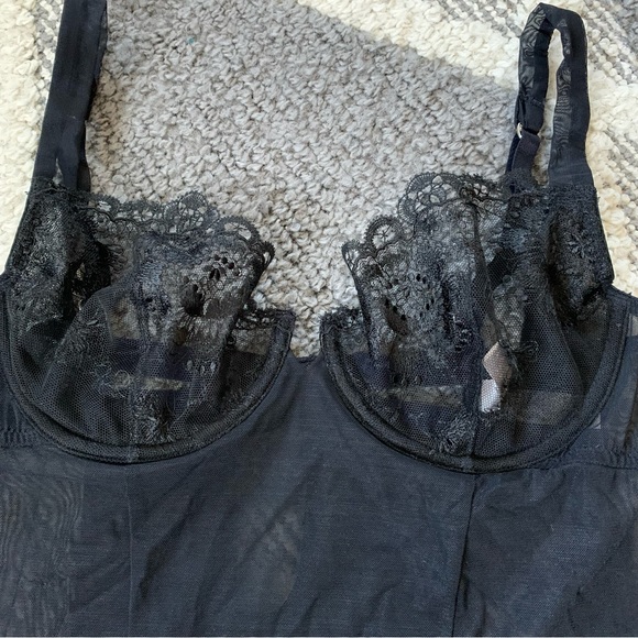 Victoria’s Secret Black Lingerie Size 34B - Picture 3 of 6